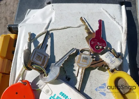 1992 Chevrolet Gmt-400 K1500 z USA, uszkodzony, nr VIN 1GCEK14Z5NE118070